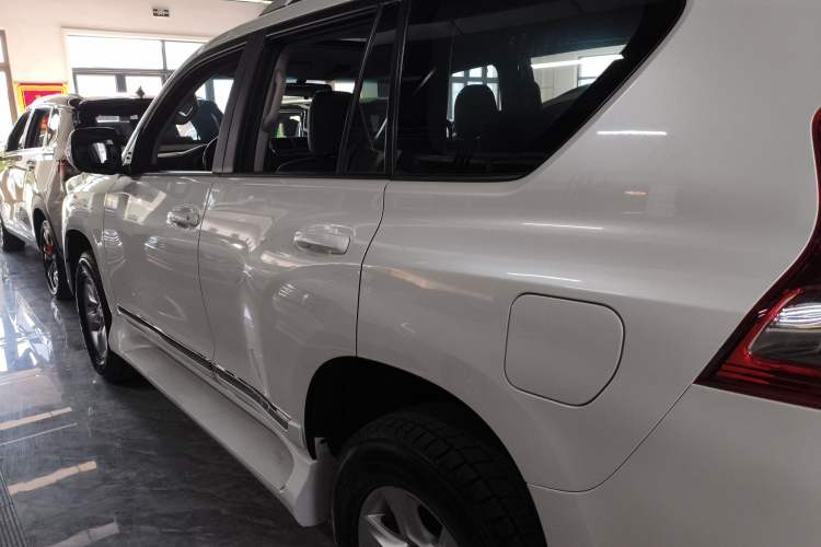 Used Toyota Prado 2016 2.7L Automatic Standard Edition Rear Left 45 Deg