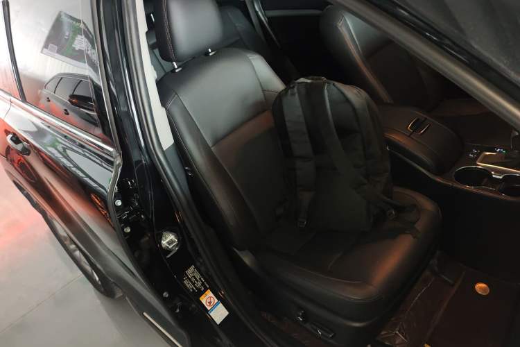 Used Toyota Highlander 2021 2.0T Four-Wheel Drive Luxury Edition 7 Seats Right Front Seat