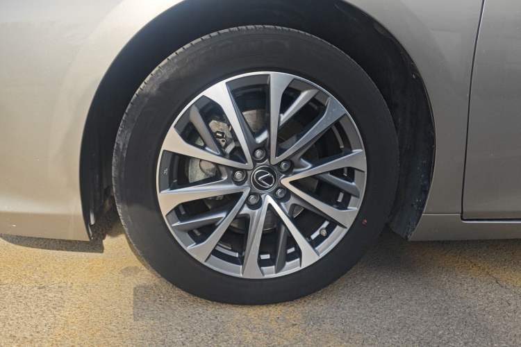 Used Lexus ES 2022 200 Luxury Edition
