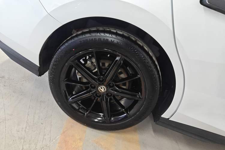 Used CHANGAN UNI-V iDD 2023 Zhidian iDD 1.5T 113km Smart & Fun Version (Rapid Edition)