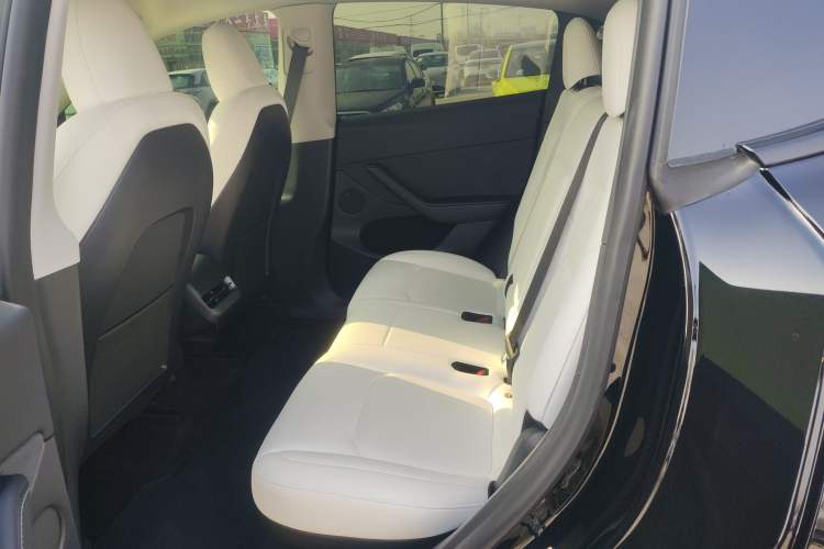 Used Tesla Model Y 2023 Rear-Wheel-Drive Version