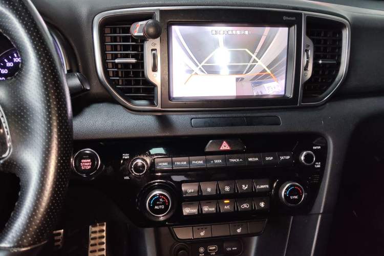 Used Kia KX5 2016 1.6T Automatic Two-Wheel Drive DLX Audio And AC Panel