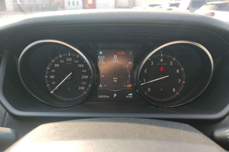 Used Land Rover Discovery 2018 2.0T SE
