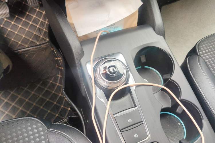 Used Ford Focus 2020 Hatchback EcoBoost 180 Automatic Trend Edition Gear Lever