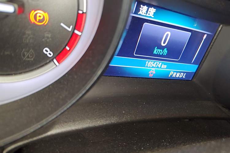 Used Buick Verano 2018 Sedan 20T Dual-Clutch Leading Model Odometer Close Up