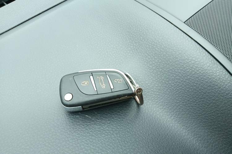 Used Suzuki SX4 2013 1.6L Manual CoolRide Model