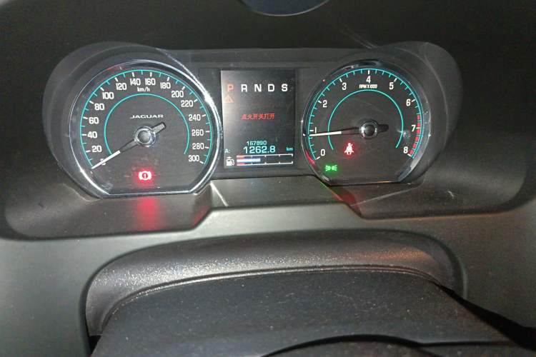 Used Jaguar XF 2014 XF 2.0T Luxury Edition Odometer Close Up