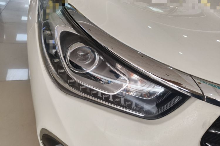 Used GAC Trumpchi GA6 2016 235T DCT Elite Edition Right Front Headlight