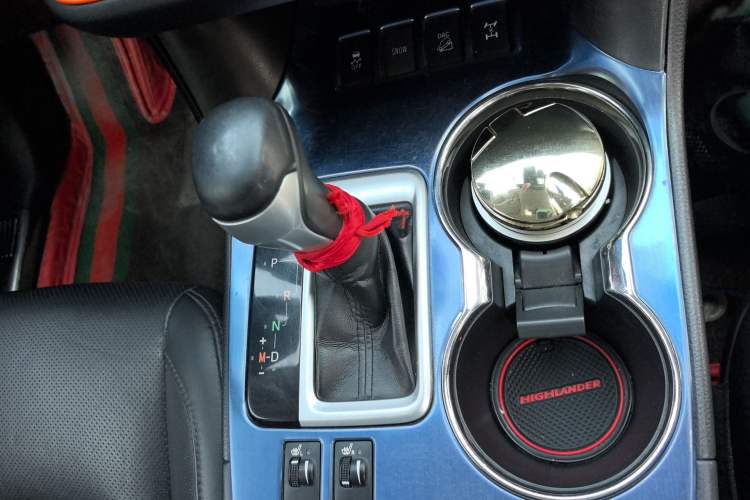 Used Toyota Highlander 2018 2.0T Four-Wheel Drive Prestige Version 7 Seats China VI Standard