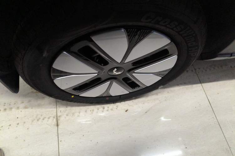 Used Wuling Bingo S 2025 Model 325km Deluxe Edition