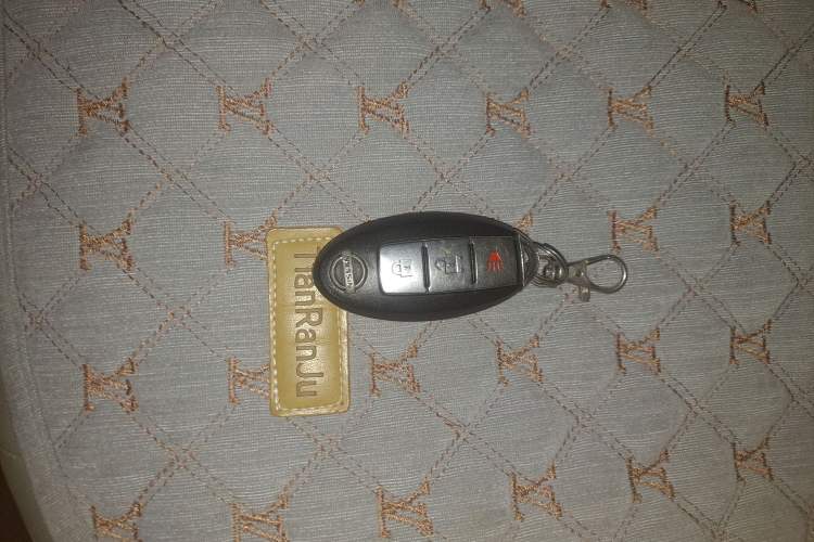 Used Nissan March 2010 1.5L Automatic Easy-Drive Version
