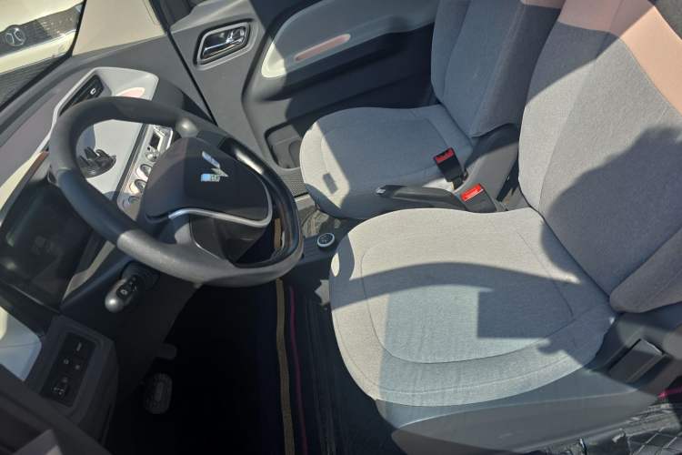 Used Wuling Hongguang MINIEV 2022 Macaron Premium Model – Lithium Iron Phosphate Left Front Seat