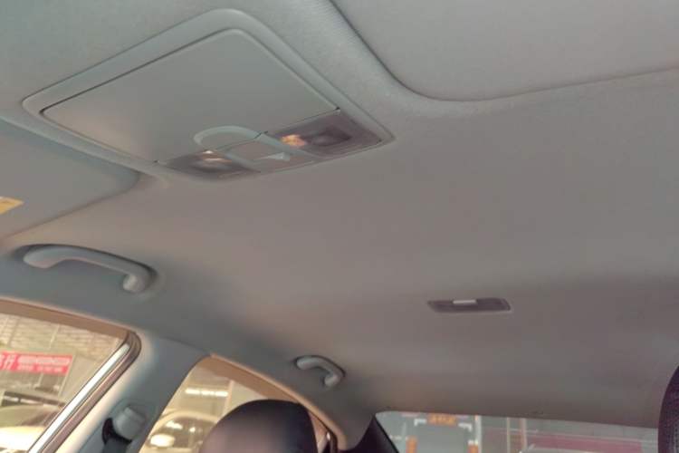 Used Hyundai Elantra (5th Generation / Langdong) 2016 1.6L Automatic Smart Version
