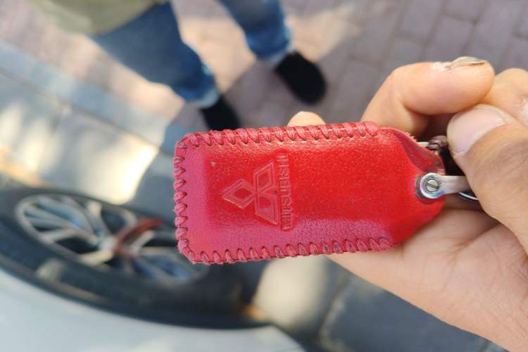 Used Mitsubishi Outlander 2018 2.4L 4x4 Luxury Edition 7-Seater Vehicle Key