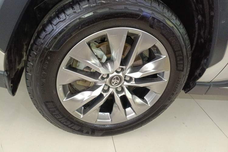 Used Toyota Wildlander 2023 2.0L CVT Two-Wheel Drive Leading Edition Left Front Wheel Hub