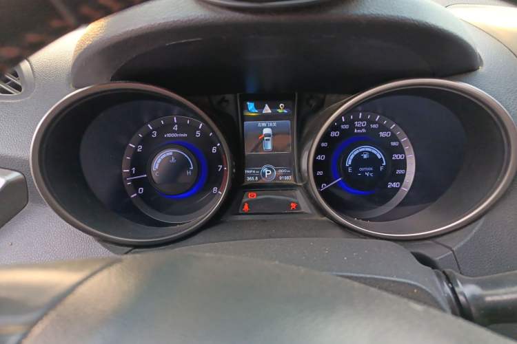 Used Changan CS75 2016 1.8T Automatic Elite Model China V Standard