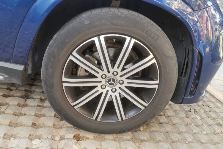 Used Mercedes-Benz GLE Coupe 2020 GLE 350 4MATIC Coupe SUV Luxury Model Right Front Wheel Hub