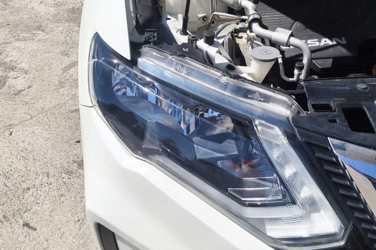 Used Nissan X-Trail 2019 2.0L CVT Smart Connect Comfort Edition 2WD Right Front Headlight