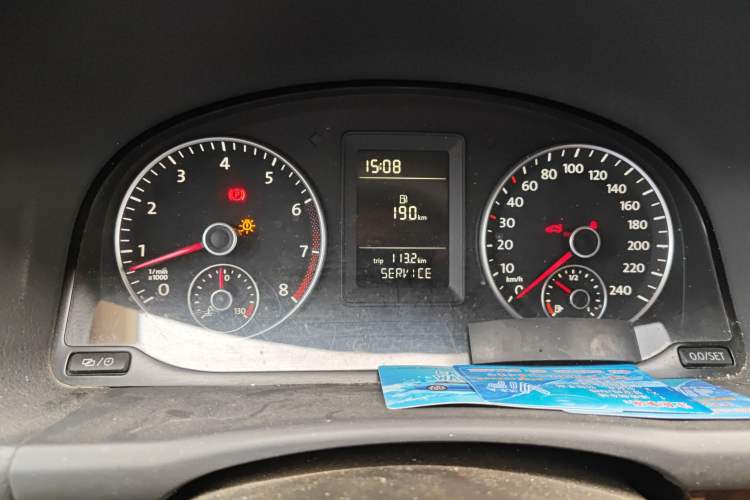 Used Volkswagen Touran 2013 1.4T Manual Comfort Edition 5-Seater Instrument Cluster