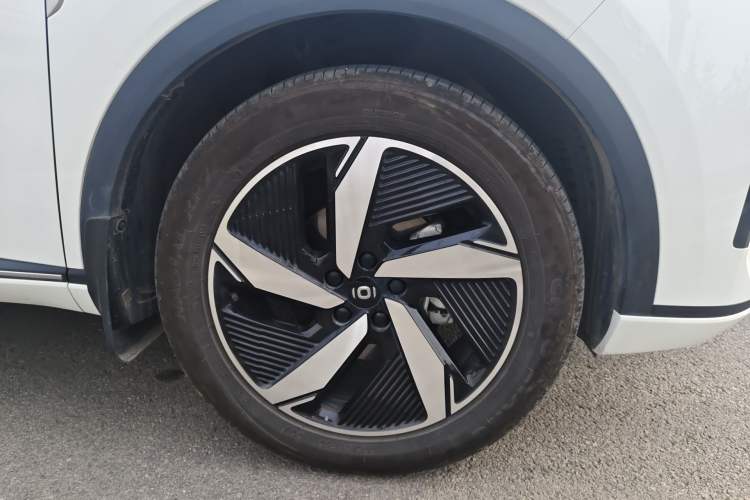 Used CHANGAN NEVO Q05 2023 60 Pro Right Front Wheel Hub