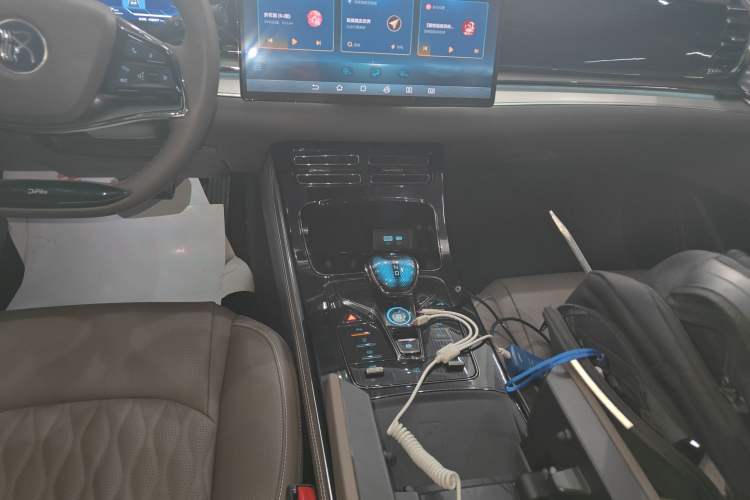 Used BYD Han 2023 EV Champion Edition 605KM Front-Drive Premium Model