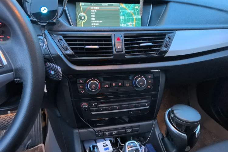 Used BMW X1 2014 sDrive18i Leading Model