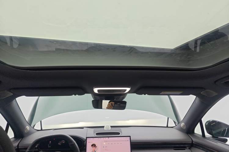 Used Zeekr 7X 2025 100 kWh Long-Range Rear-Wheel Drive with Intelligent Driving Features
