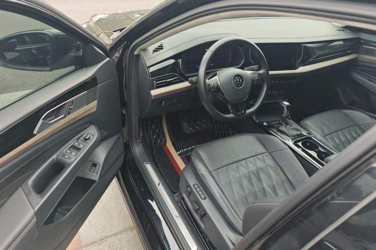 Used Volkswagen Passat 2021 330TSI Luxury Edition