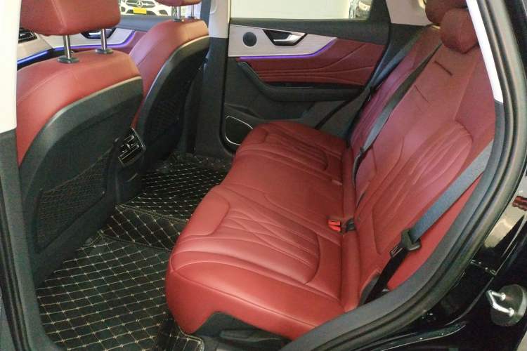 Used Hongqi HS5 2025 2.0T Two-Wheel Drive Flagship Pro Edition