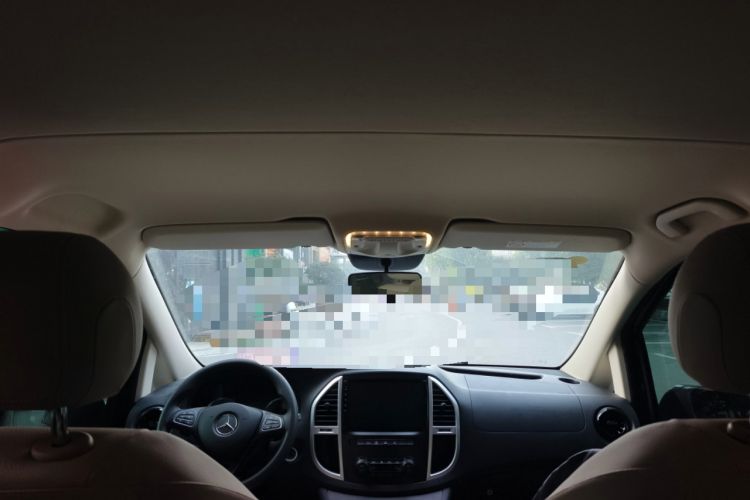 Used Mercedes-Benz Vito 2023 2.0T Elite Version 7 Seats