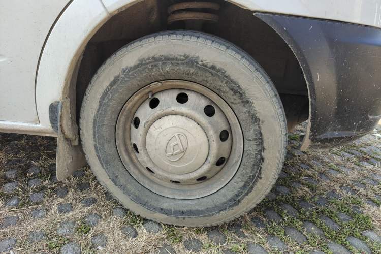 Used SAIC MAXUS Xintu V80 2020 2.5T Manual Classic City Delivery King Long Wheelbase Mid-Height 2/3 Seats