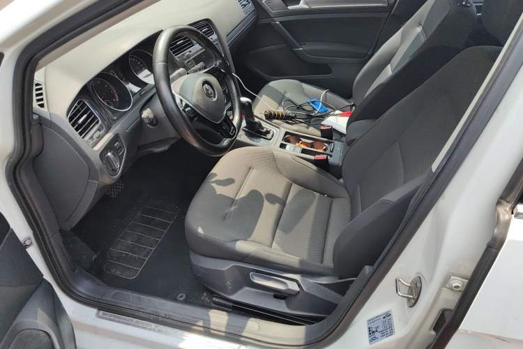 Used Volkswagen Golf 2017 230TSI Automatic Comfort Edition – Celebrating Milestone of One Million Units
