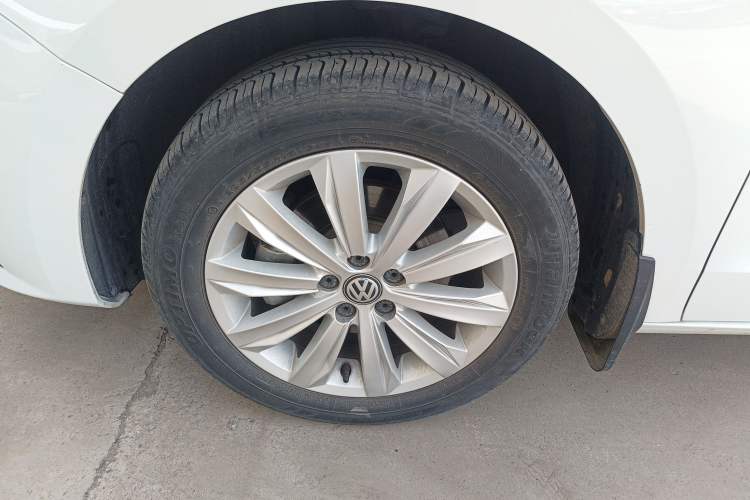 Used Volkswagen Bora 2019 Facelift Bora·Legend 1.5L Automatic Fashion Edition China VI Standard Left Front Wheel Hub