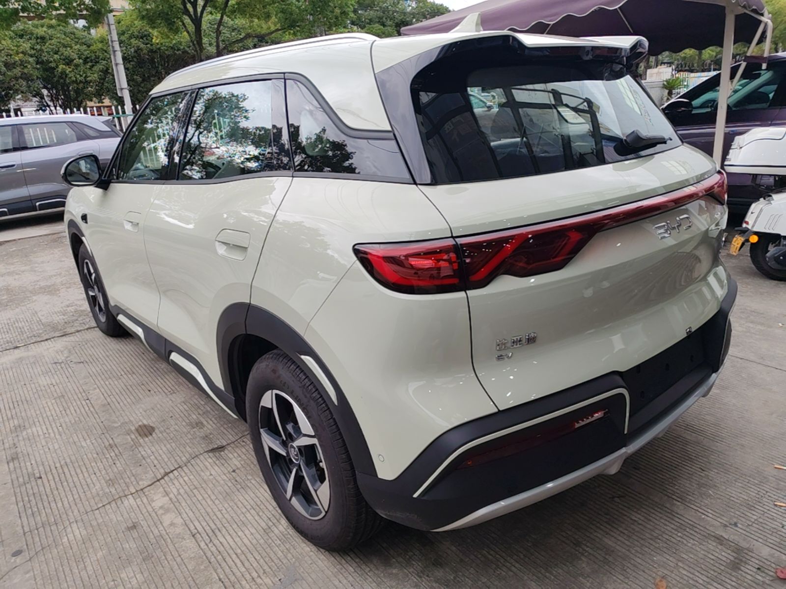 BYD Yuan UP 2025 Intelligent Driving Version 401 km Beyond-Range Edition — снимка 4