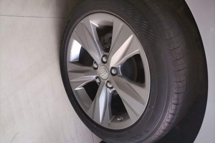 Used Toyota Crown 2015 2.0T Fashion Edition
