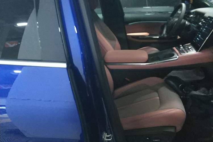 Used Nio EC6 2022 75 kWh Sport Edition Right Front Seat