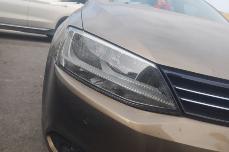 Used Volkswagen Sagitar 2014 Revised Version 1.4TSI Automatic Luxury Edition
