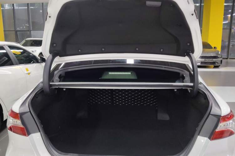 Used Toyota Camry 2018 2.5G Luxury Edition
