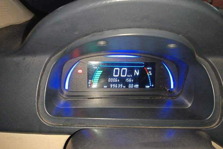 Used JMEV E100B 2016 E100 Standard Model
