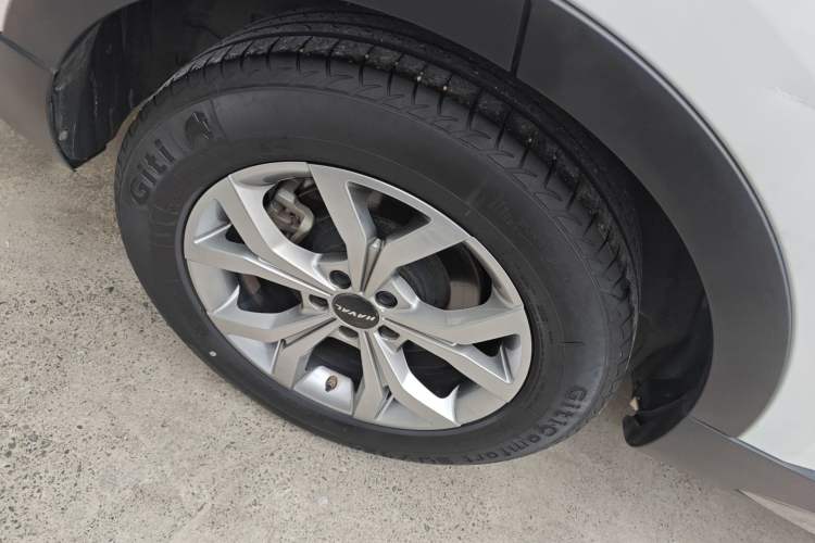 Used Haval H6 2021 National Trend Edition 1.5T Automatic Champion Version Right Rear Wheel Hub