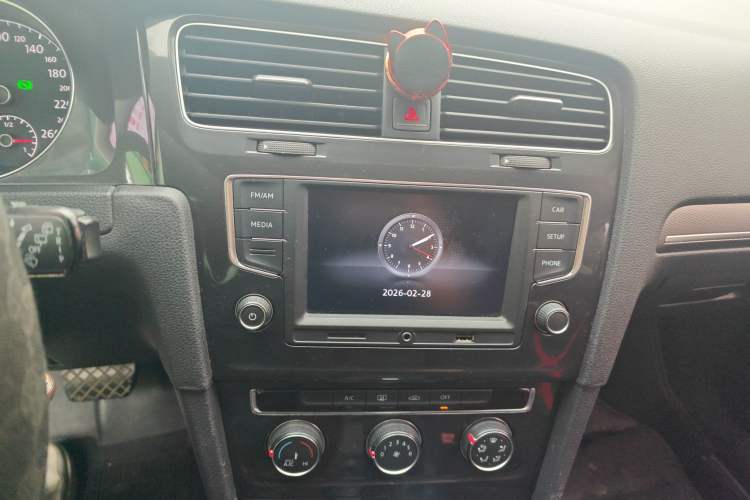 Used Volkswagen Golf 2017 230TSI Automatic Comfort Edition – Celebrating Milestone of One Million Units
