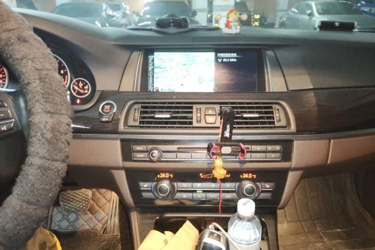 Used BMW 5 Series 2014 525Li Luxury Design Package