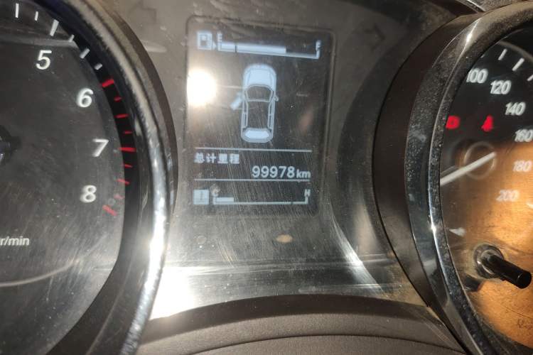 Used Baojun 730 2016 1.5T Manual Comfort Version 7 Seats