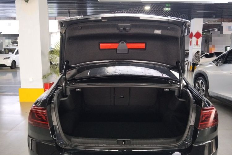 Used Volkswagen Magotan 2023 2 Million Units Commemorative Edition 330TSI DSG Luxury Version