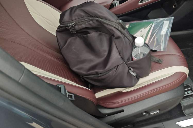 Used Geely Auto Monjaro L 2021 2.0TD DCT EVO Two-Wheel Drive Prestige Version Right Front Seat