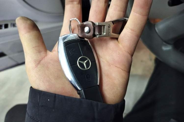 Used Mercedes-Benz S-Class 2010 S 350 L Luxury Model Vehicle Key