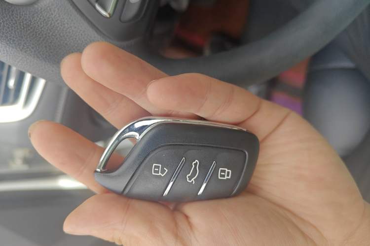 Used Roewe i5 2020 1.5L Automatic 4G Connect Luxury Flagship Edition