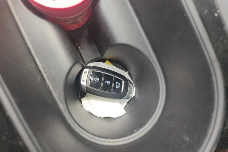 Used Hyundai Elantra 2023 1.5L CVT LUX Prestige Edition