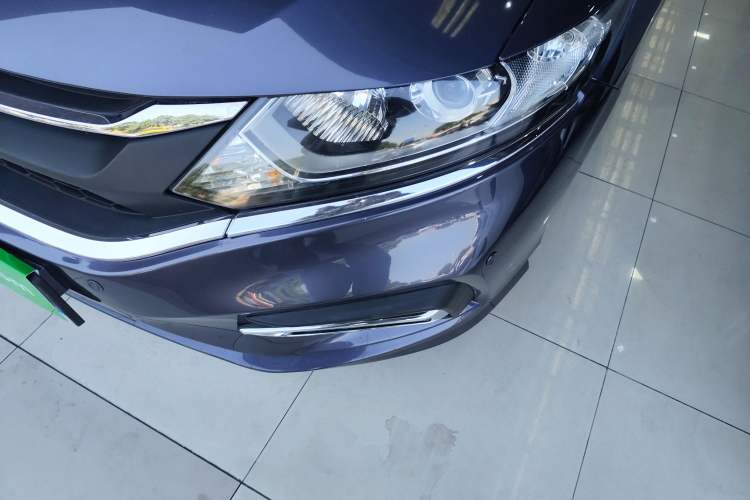 Used Honda Jade 2017 1.8L automatic Comfort version 5 seats
