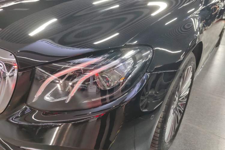 Used Mercedes-Benz E-Class 2020 E 300 L Sporty and Stylish Model Left Front Headlight